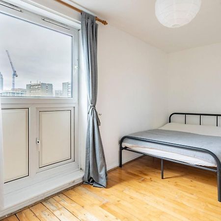 Spacious Room With City Skyline Views Close To London Eye Kültér fotó